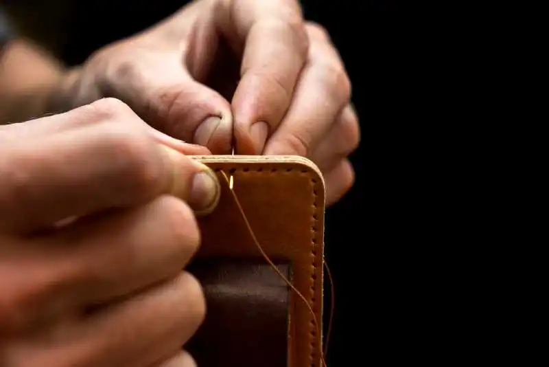 How to stitch a leather- Basic Guide