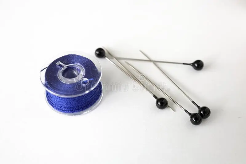 Sewing machine bobbins : Uses, thread used and How many you should have -  SewGuide
