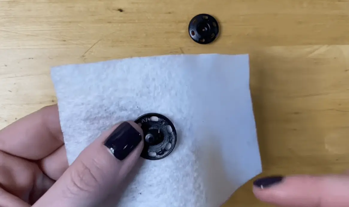 HOW TO SEW A SNAP BUTTON: 7 EASY STEPS