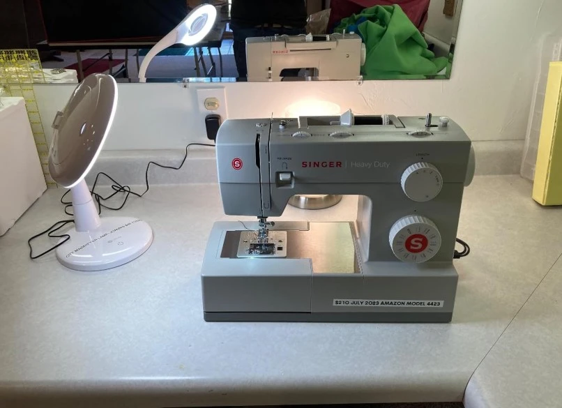 Singer 4423 Sewing Machine