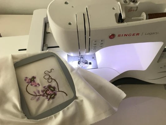 Singer Legacy SE600 Sewing Machine